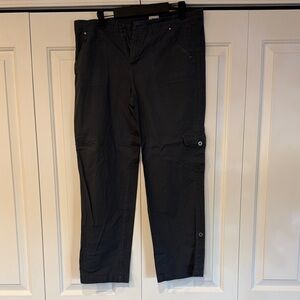 Dash Women's Gray Capris